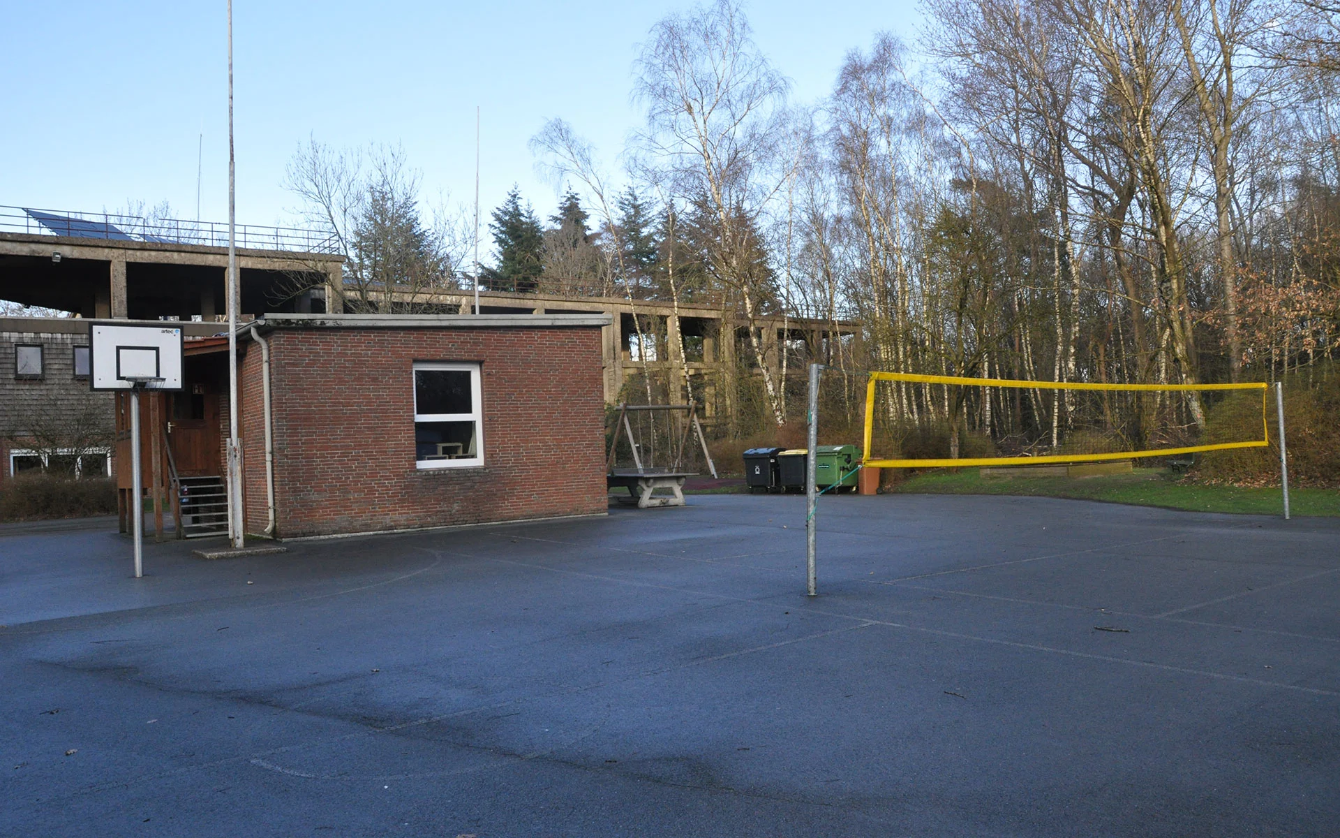 Volleyball und Basketball